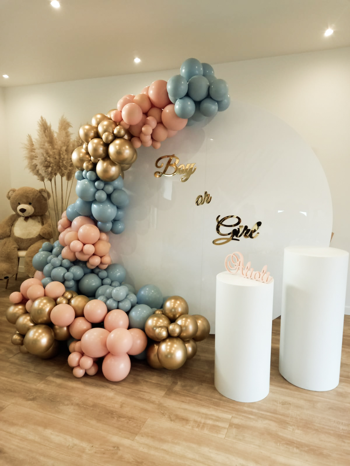arche de ballons gender reveal à vannes